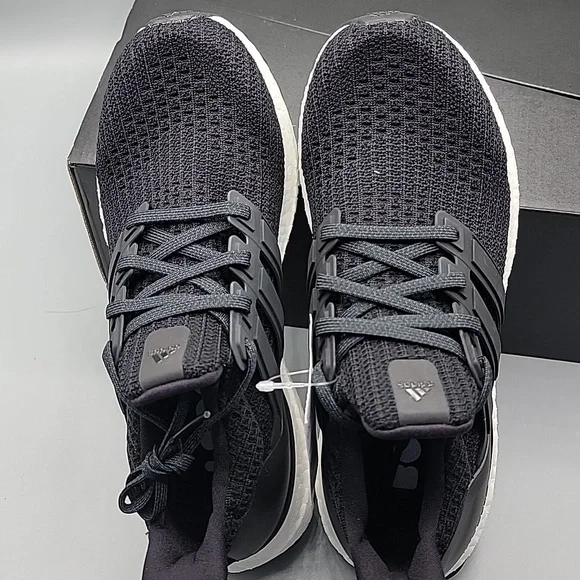 NiB Adidas Ultraboost in Black size 7 - Picture 4 of 12